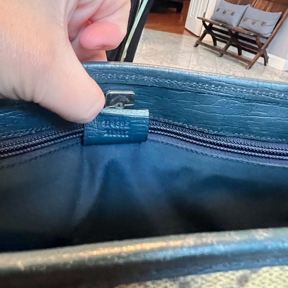 Vintage Gucci tote, signature canvas with blue trim - Picture 4 of 6